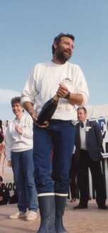 Vendee Globe Challenge 1989-1990 - Arrivee Jean-Luc Van Den Heede 3